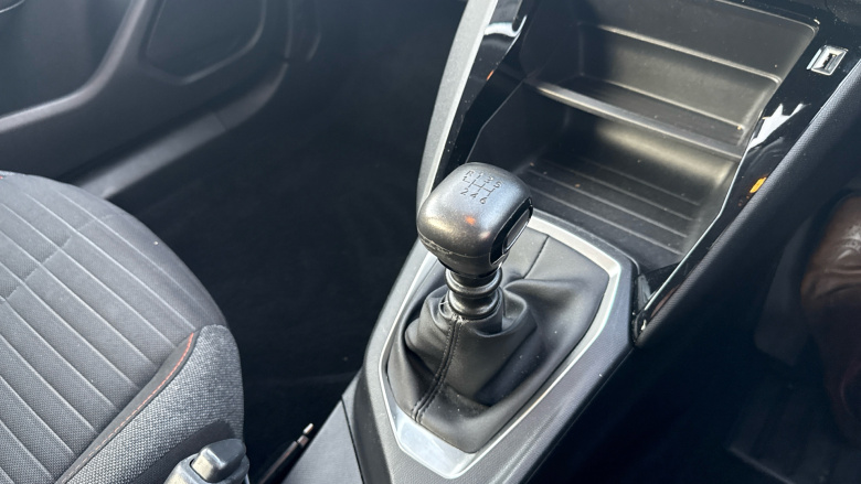 Peugeot 2008 1.2 PureTech Active Premium 5dr Petrol Estate